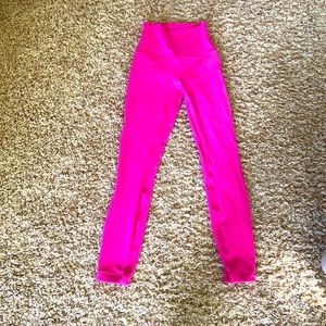 Sonic pink leggings!